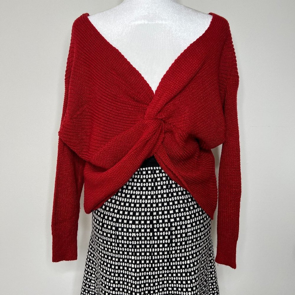NWOT - Red Twist Back Sweater - Backless - Off Shoulder - Medium - 4/6 - Crimson